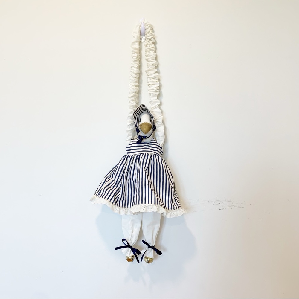 VINTAGE | 80’s Goose Door Hanger Nursery Decor